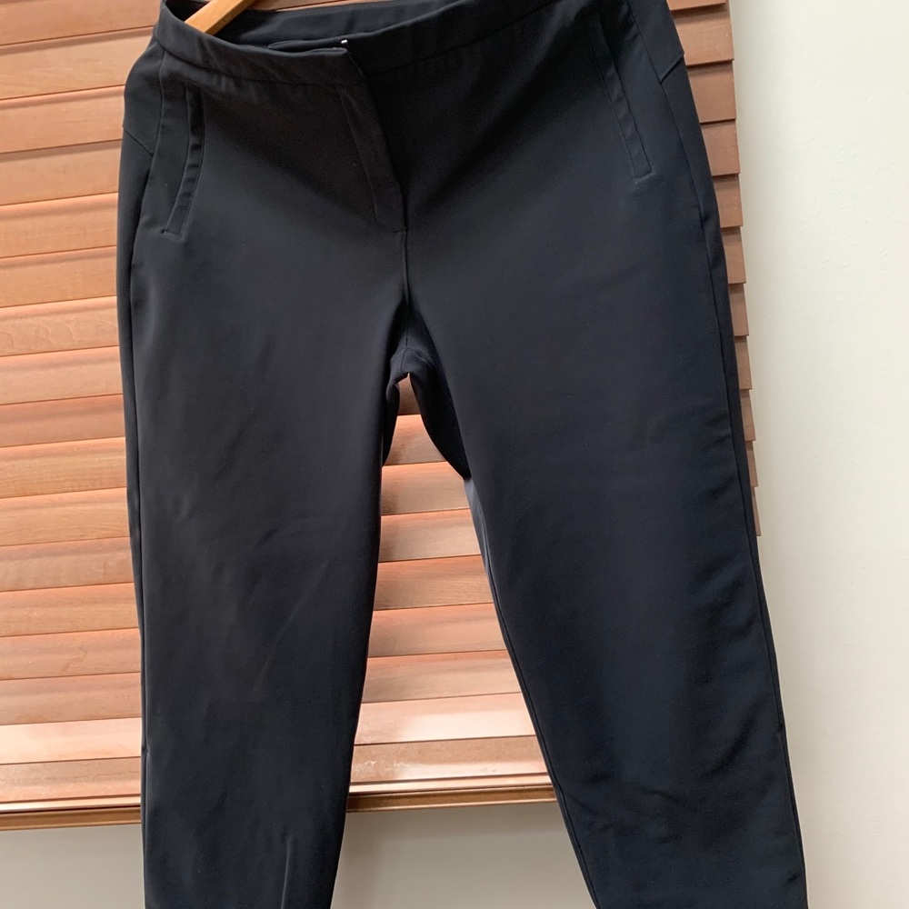 Lululemon on the move pants